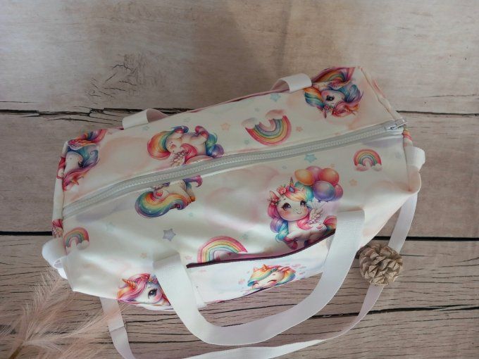 Sac à langer licorne / uni rose clair / prénom violet