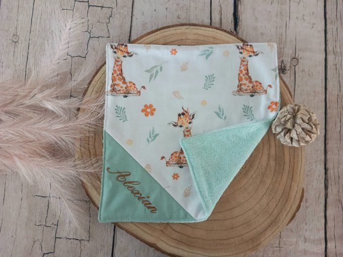 Serviette de table 30 x 30 cm girafe / uni vert clair