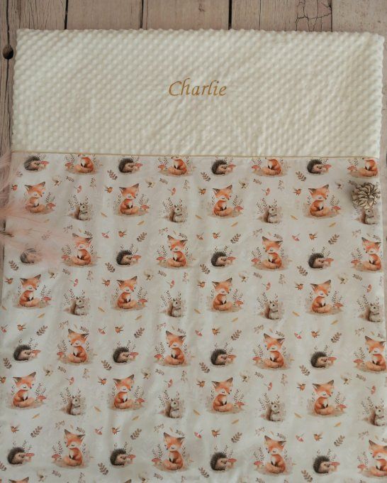 Couverture personnalisée bébé animaux de la forêt / minky blanc